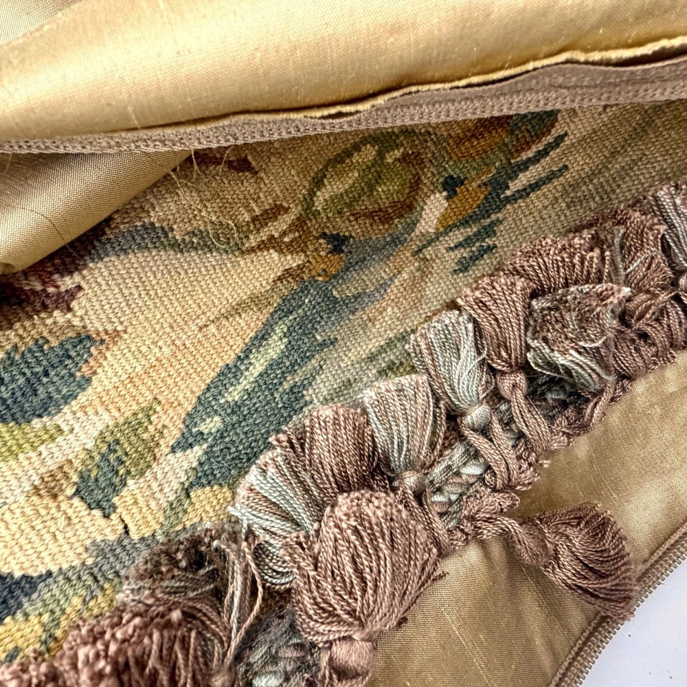 Vintage Handwoven Aubusson Pillow Cover 24x24 Wool Pheasant Floral Gold Fringe - Picture 14 of 16